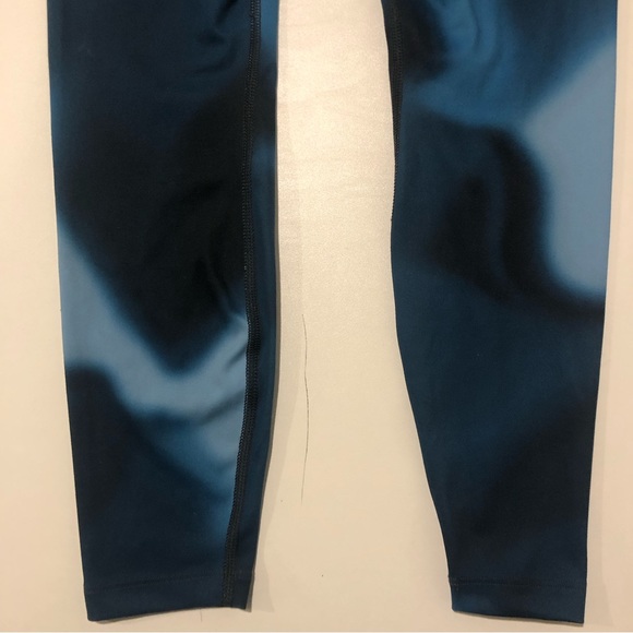 Nike Dri-Fit Yoga Pants Womens size Small Light and Dark Blue - Picture 7 of 7